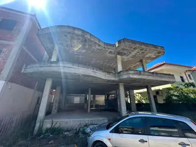 Vilë në shitje në Rruga Drejtesia, Durrës, 600 m². Foto 2 nga 2