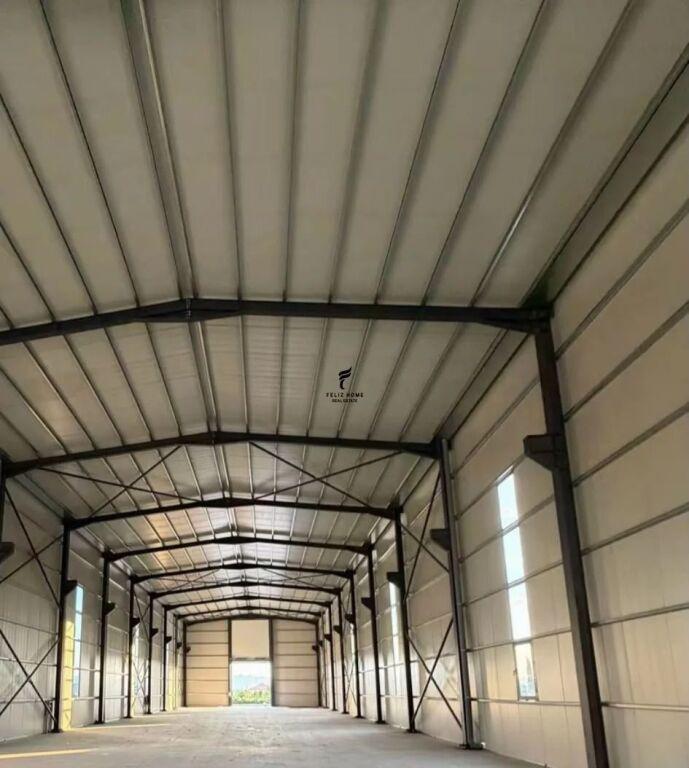 Magazinë me qera në Citypark, Vorë, 200 m²