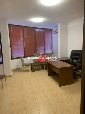 Ufficio in affitto a Parlamenti, Tirana, 25 m². Foto 4 di 4