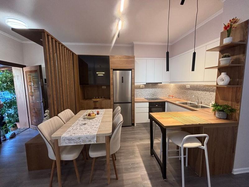 Appartamento in affitto a Lake View Residences, Tirana, 105 m²