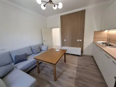 Apartament 2+1 me qera në Durrës, 90 m². Foto 2 nga 9