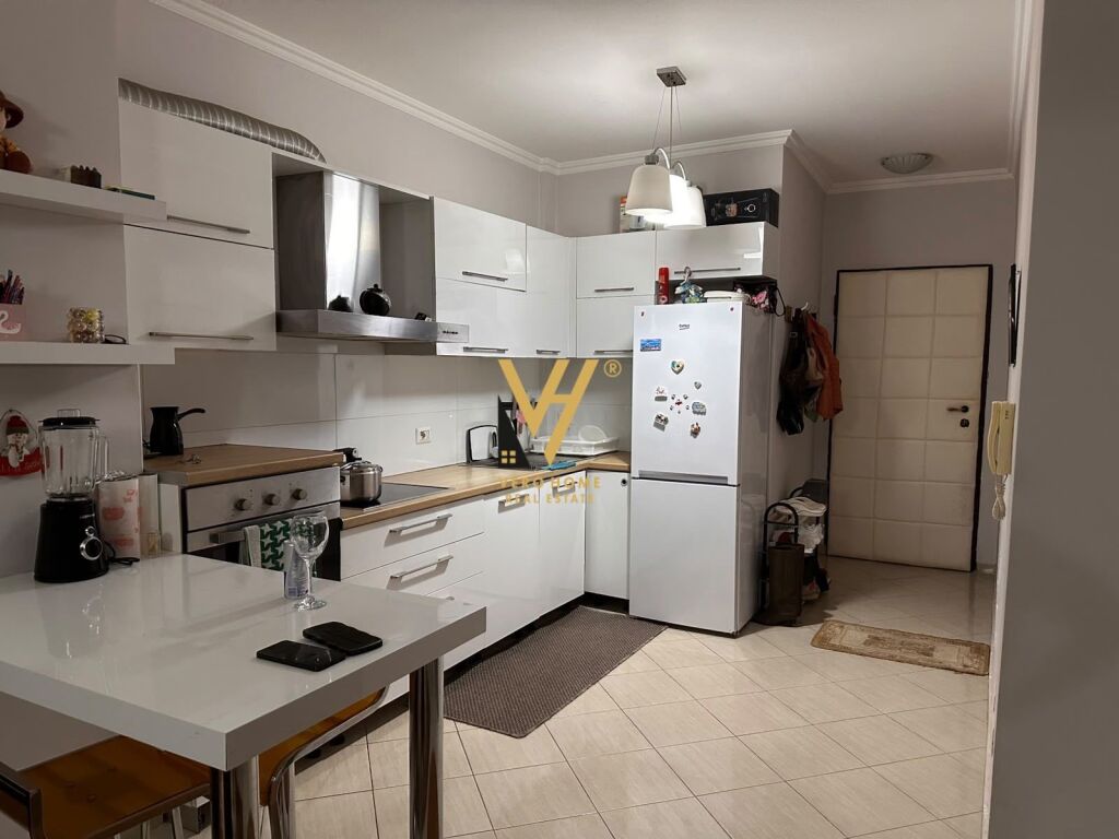 Apartament 1+1 me qera në Kodra e Diellit, Tiranë, 68 m². Foto 2 nga 3