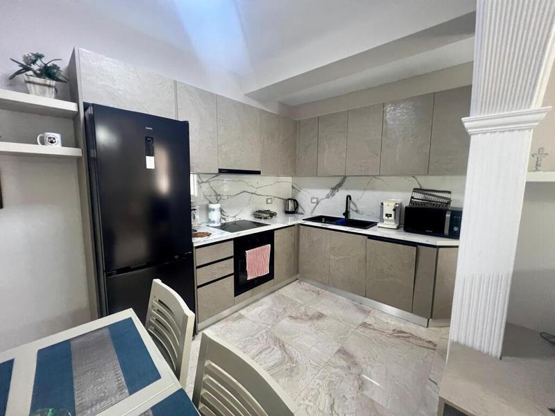 Shtëpi private me qera në Rruga Justin Godar, Vlorë, 80 m². Foto 3 nga 12