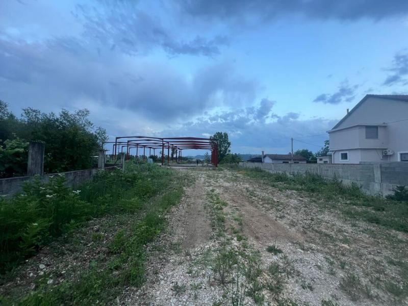 Tokë në shitje në Fushe Preze, Tiranë, 8 000 m²