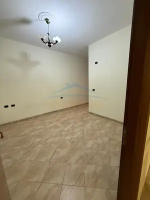 Zyrë me qera në kompleksi Panorama, Tiranë, 94 m². Foto 4 nga 6