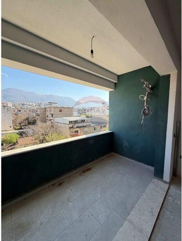 Apartment 2+1 for sale in Xhamlliku, Tirana, 103 m². Photo 1 of 3