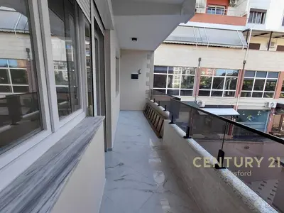 Vilë me qera në Rruga e Elbasanit, Tiranë, 322 m². Foto 10 nga 11