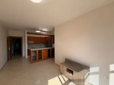 Apartament 2+1 me qera në Selitë, Tiranë, 98 m². Foto 3 nga 10