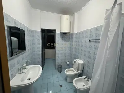 Apartament me qera në Kinostudio, Tiranë, 75 m². Foto 4 nga 4