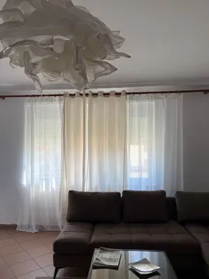 Appartamento 2+1 in affitto a Blloku, Tirana, 85 m². Foto 3 di 7