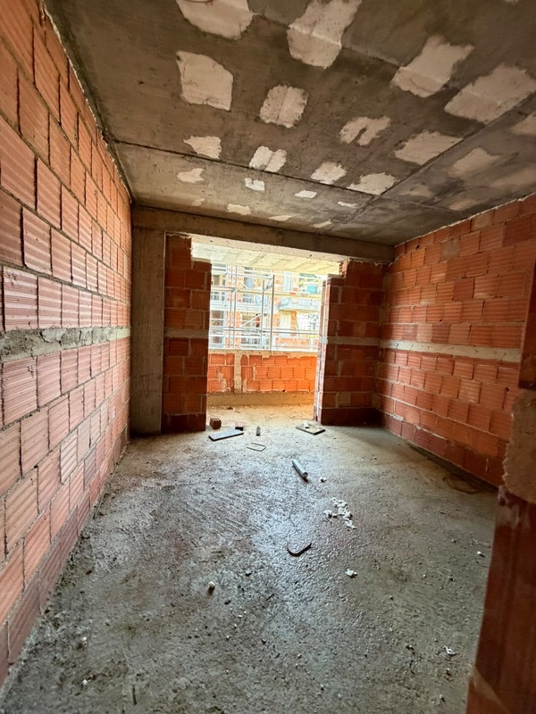 Apartment 3+1 for sale in Kodra e Diellit, Tirana, 169 m². Photo 4 of 8