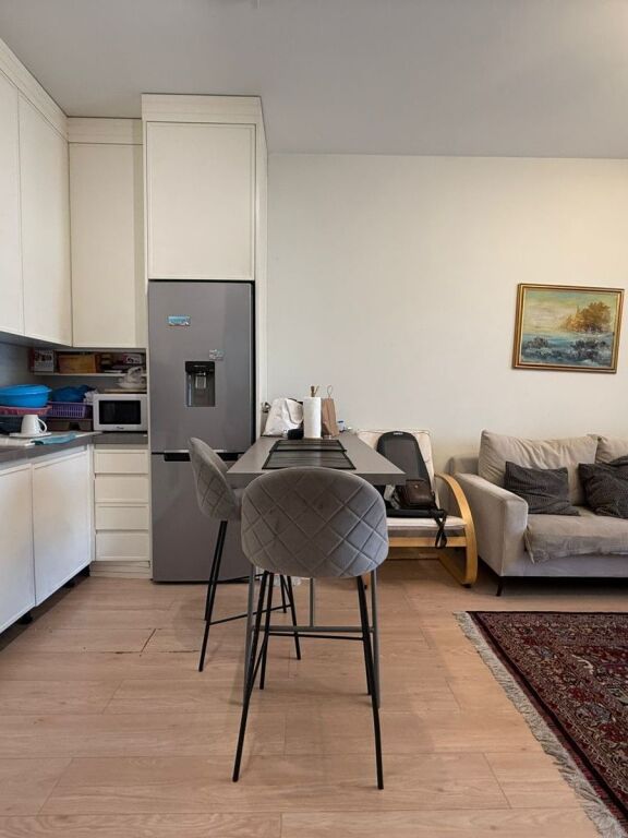 Apartment 1+1 for rent in Kinostudio, Tirana, 65 m². Photo 2 of 3