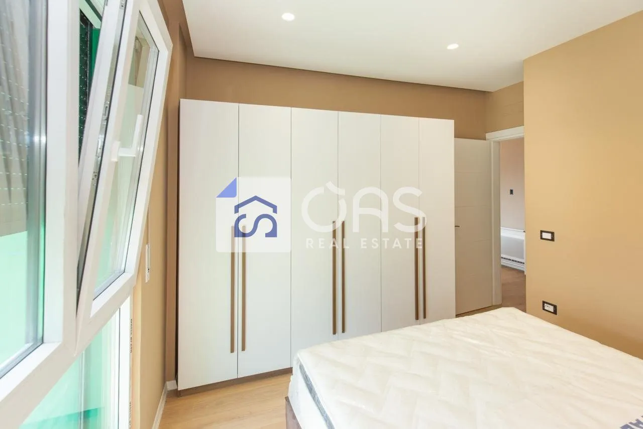 Apartament 1+1 me qera në Bulevardi i Ri, Tiranë, 78 m². Foto 1 nga 9