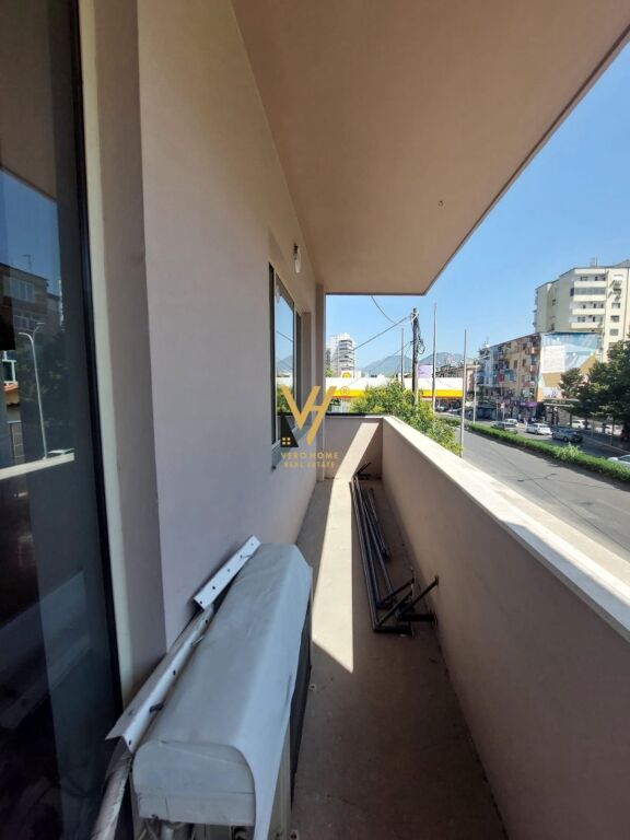 Zyrë me qera në Zogu i Zi, Tiranë, 70 m². Foto 3 nga 3