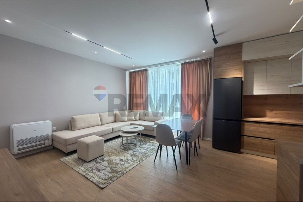 Appartamento in affitto a Rruga Jordan Misja, Tirana, 65 m². Foto 1 di 3