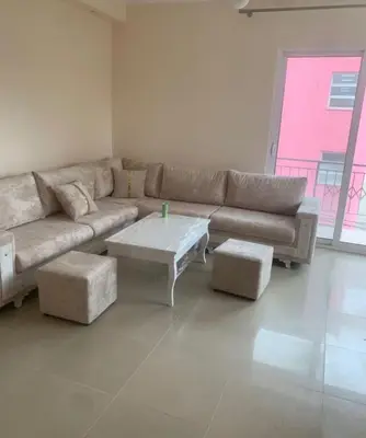 Appartamento 1+1 in affitto a Shkolla e Bashkuar, Tirana, 83 m². Foto 1 di 3