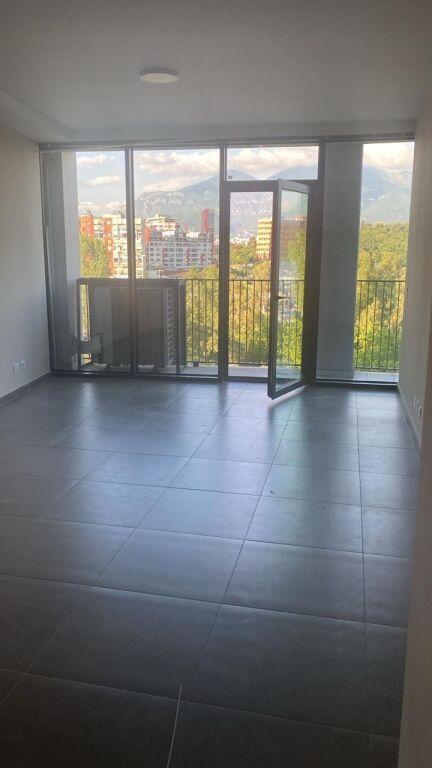 Office for rent in Lake View Residences, Tirana, 130 m²