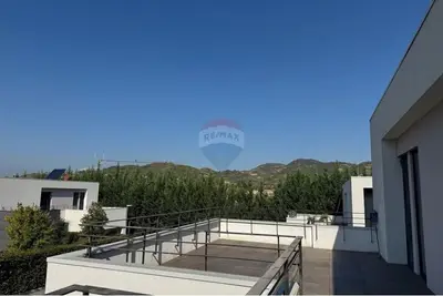 Villa in vendita a Vishnjë, Tirana, 767 m². Foto 4 di 5