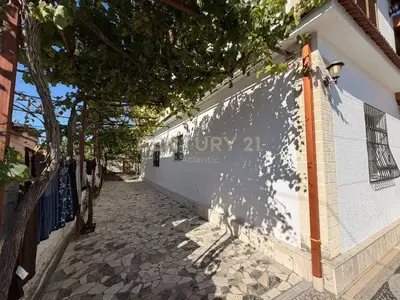 House for sale in Shijak, Durrës, 1,563 m². Photo 6 of 12
