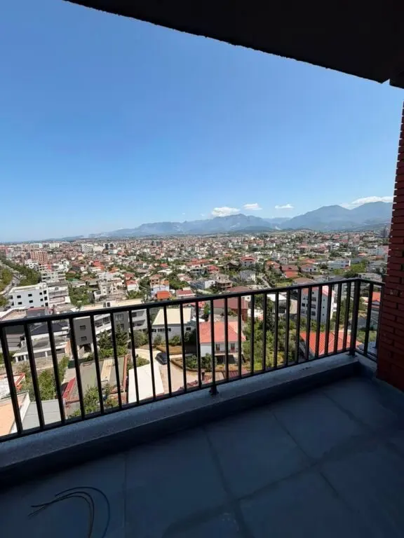Apartment 1+1 for sale in Ura e Institutit, Kamëz, 70 m²