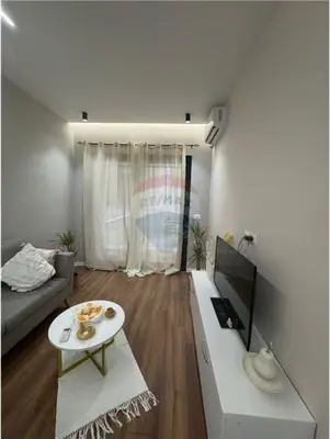 Apartament 1+1 me qera në Rruga Gjergj Arianiti, Vlorë, 90 m². Foto 7 nga 12