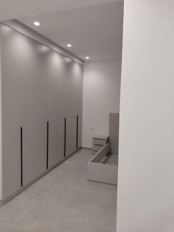 Appartamento 1+1 in affitto a Rruga e Dibrës, Tirana, 70 m²