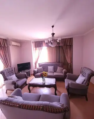Apartament 2+1 me qera në Crem Caffe Ish Ekspozita, Tiranë, 125 m². Foto 1 nga 6
