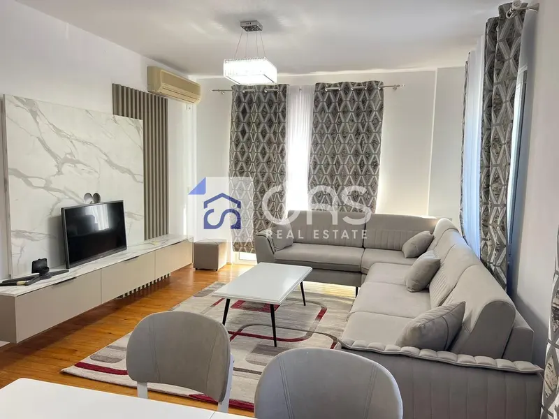 Apartament 2+1 me qera në Fresku, Tiranë, 102 m²