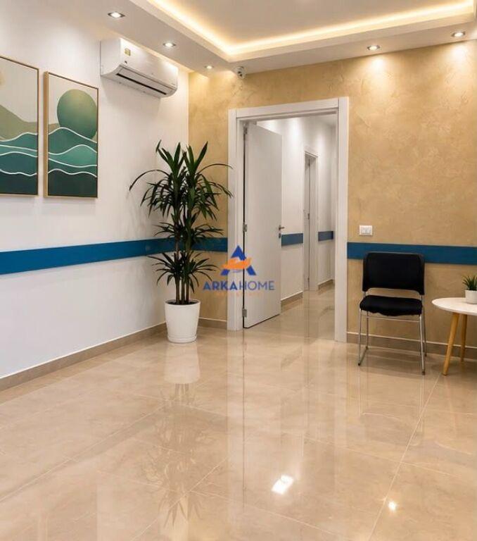 Commercial space for rent in Rruga e Durrësit, Tirana, 122 m²