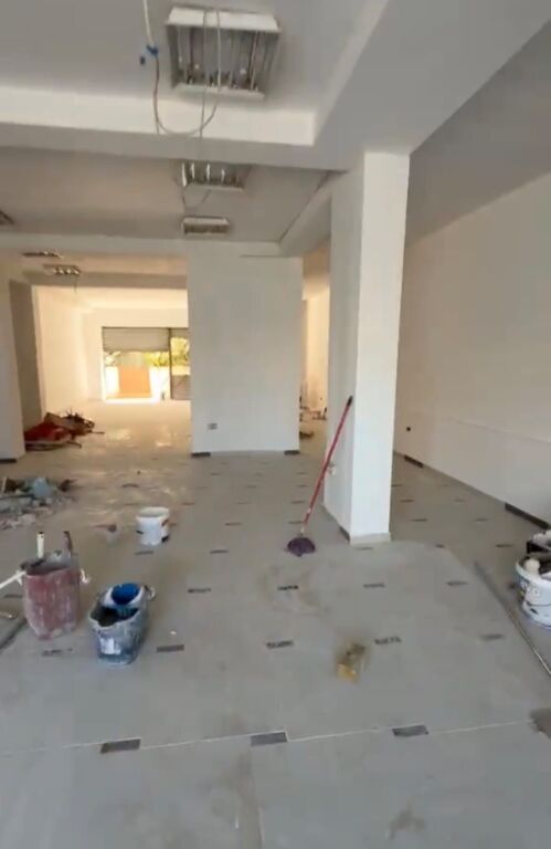 Locale commerciale in affitto a Kodra e Diellit, Tirana, 150 m². Foto 3 di 3