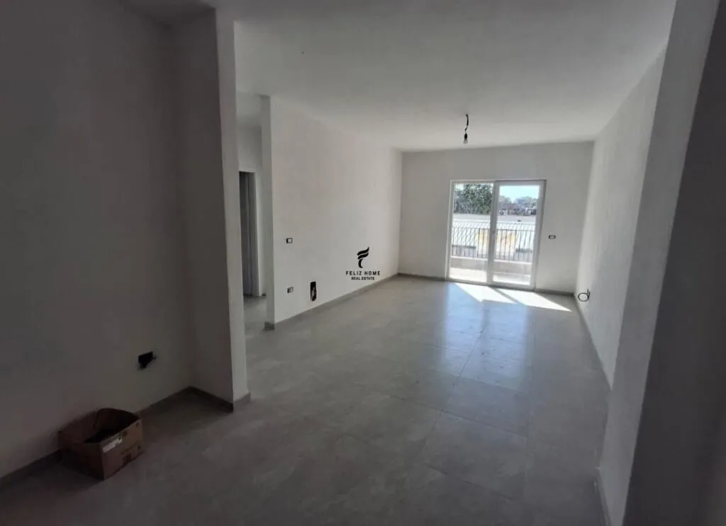 Ufficio in affitto a Laprakë, Tirana, 95 m². Foto 1 di 4