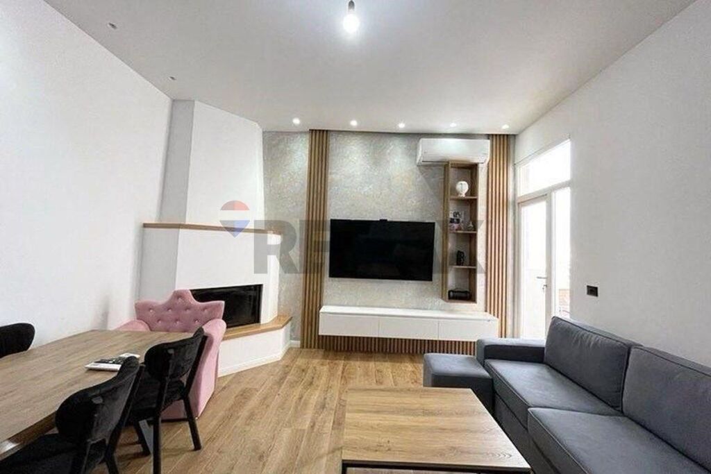 Apartment for rent in Komuna e Parisit, Tirana, 90 m²