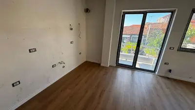 Apartament 1+1 në shitje në Bulevardi Republika, Korçë, 65 m². Foto 3 nga 8
