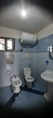 Villa for sale in Rrashbull, Durrës, 276 m². Photo 9 of 12