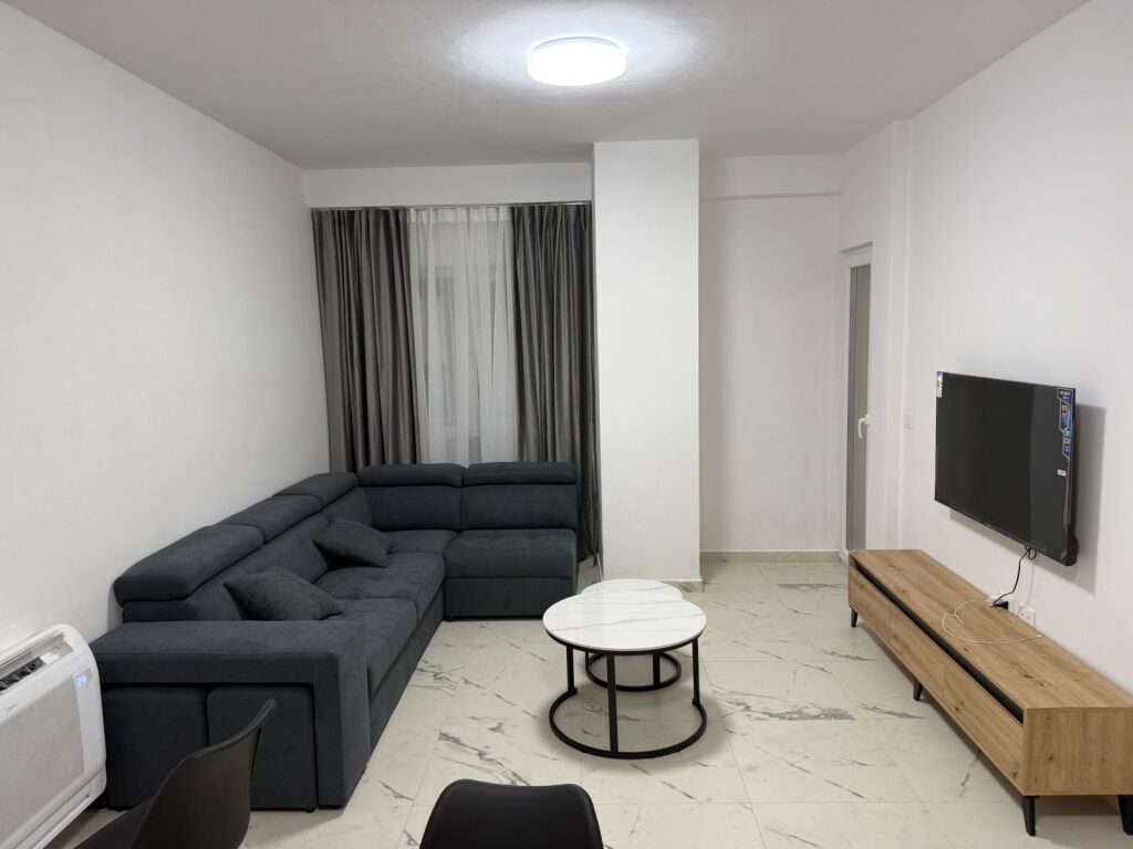 Appartamento 1+1 in affitto a Laprakë, Tirana, 69 m². Foto 1 di 3