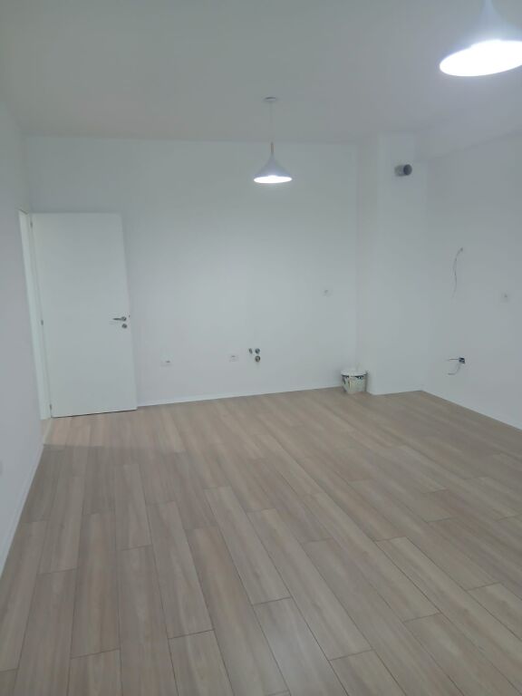 Apartment 1+1 for sale in Astir, Tirana, 81 m². Photo 1 of 3