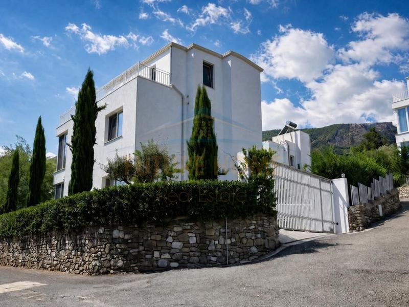 Vilë në shitje në Rruga Berzhite, Tiranë, 79 m². Foto 4 nga 4