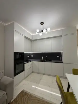 Apartament 2+1 me qera në Kompleksi Golden Park, Tiranë, 95 m². Foto 4 nga 8