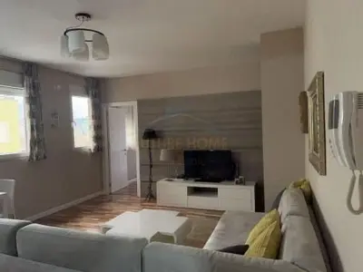 Apartament 1+1 me qera në Myslym Shyri, Tiranë, 94 m². Foto 8 nga 8