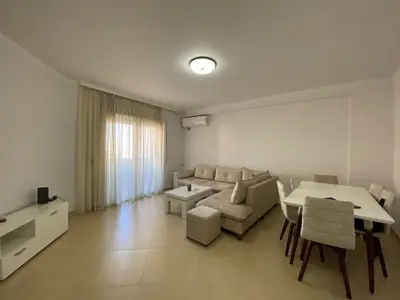 Apartament 3+1 në shitje në Fresku, Tiranë, 130 m². Foto 1 nga 5