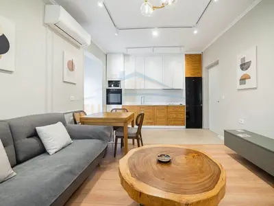 Apartament 2+1 në shitje në Pazari i Ri, Tiranë, 71 m². Foto 2 nga 7