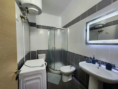 Apartament 1+1 në shitje në Lungomare, Vlorë, 47 m². Foto 6 nga 7