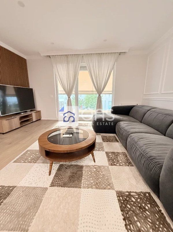 Appartamento 2+1 in affitto a 21 Dhjetori, Tirana, 95 m²