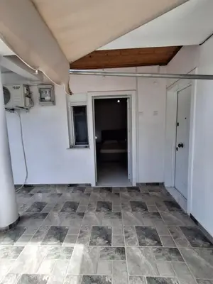 Studio for rent in Rruga e re, Vlorë, 50 m². Photo 11 of 12