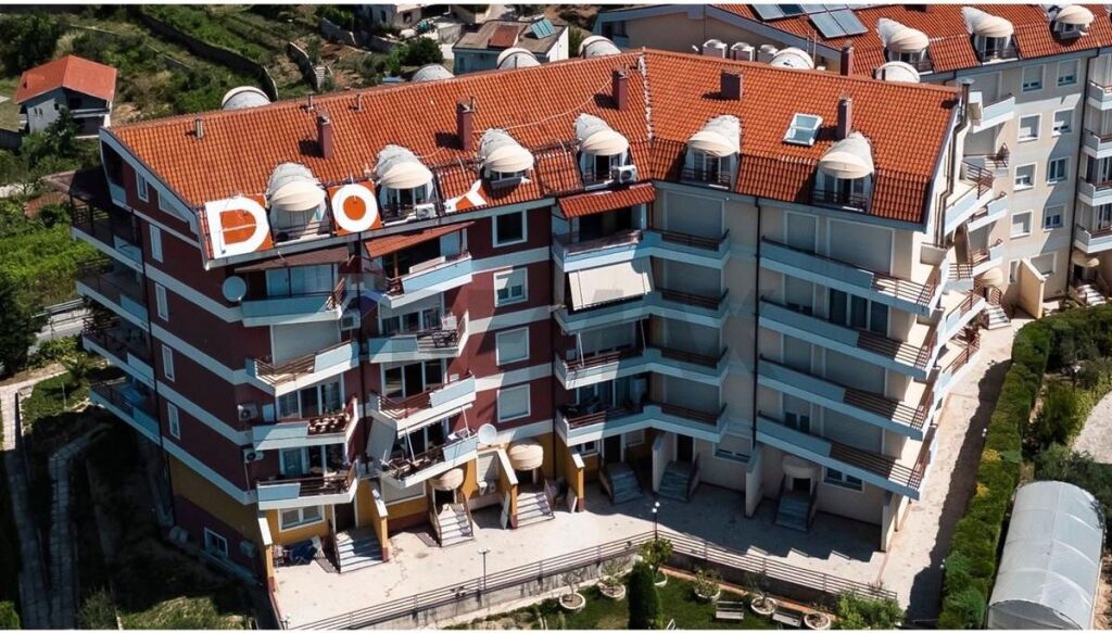Apartment for sale in Farkë, Tirana, 77 m²