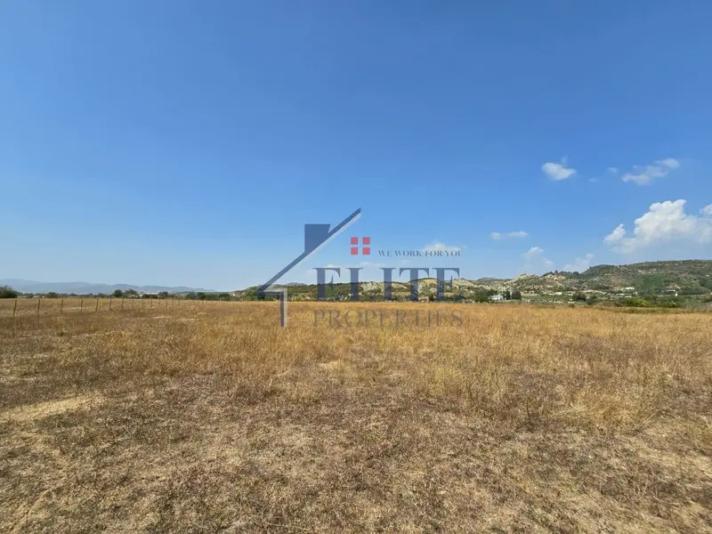 Land for sale in Vishaj, Tirana, 8,000 m²