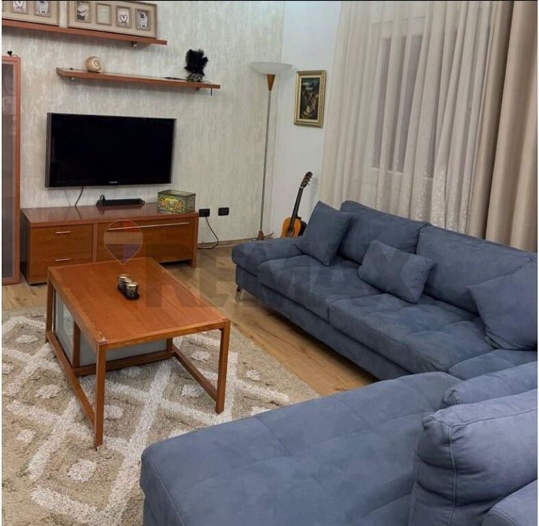 Apartment for rent in Komuna e Parisit, Tirana, 115 m². Photo 2 of 3
