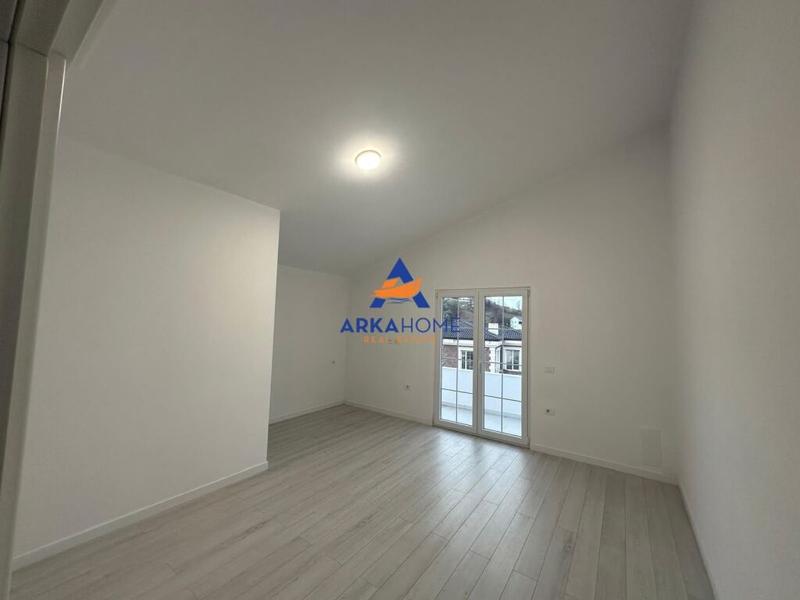 Villa in affitto a Farkë, Tirana, 500 m². Foto 6 di 12