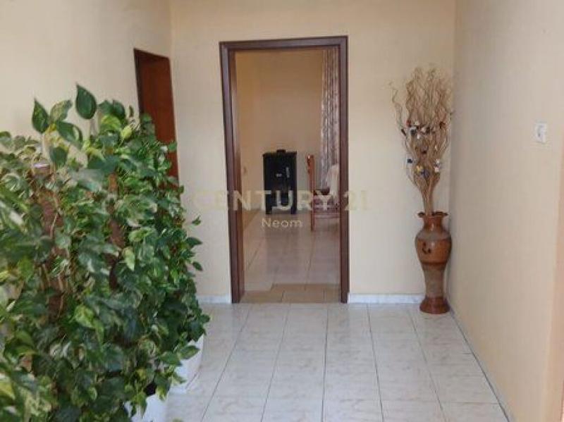 Apartament 1+1 me qera në Spitali Universitar i Traumës, Tiranë, 120 m²