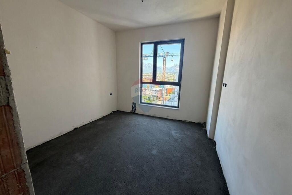 Apartment for sale in Bulevardi Blu, Kamëz, 107 m²